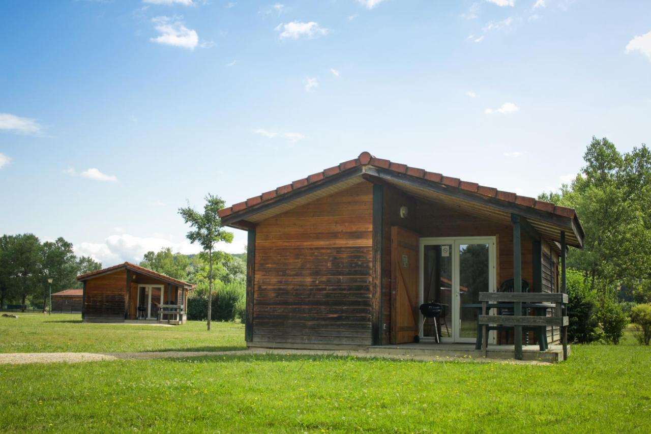 Les Chalets de Condrieu Extérieur photo
