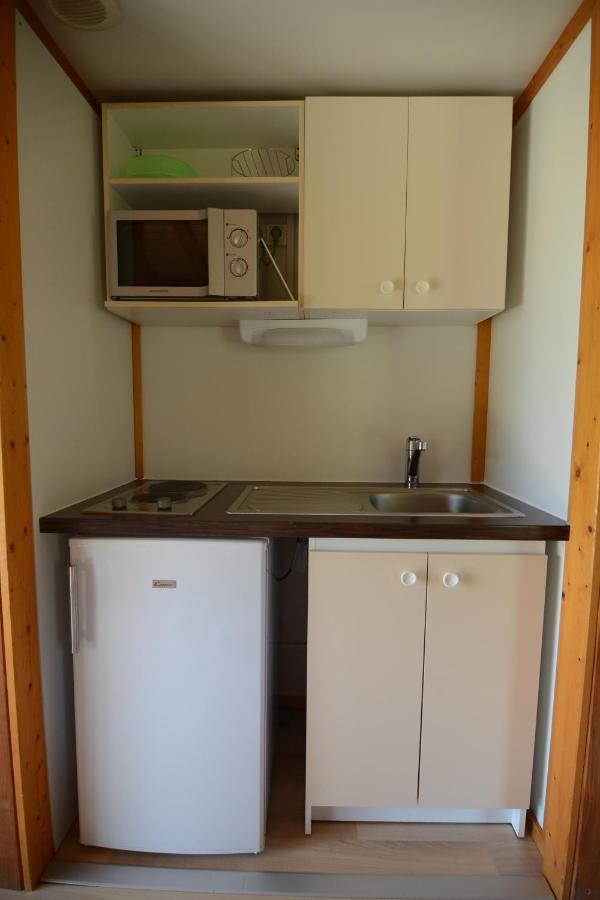Les Chalets de Condrieu Extérieur photo